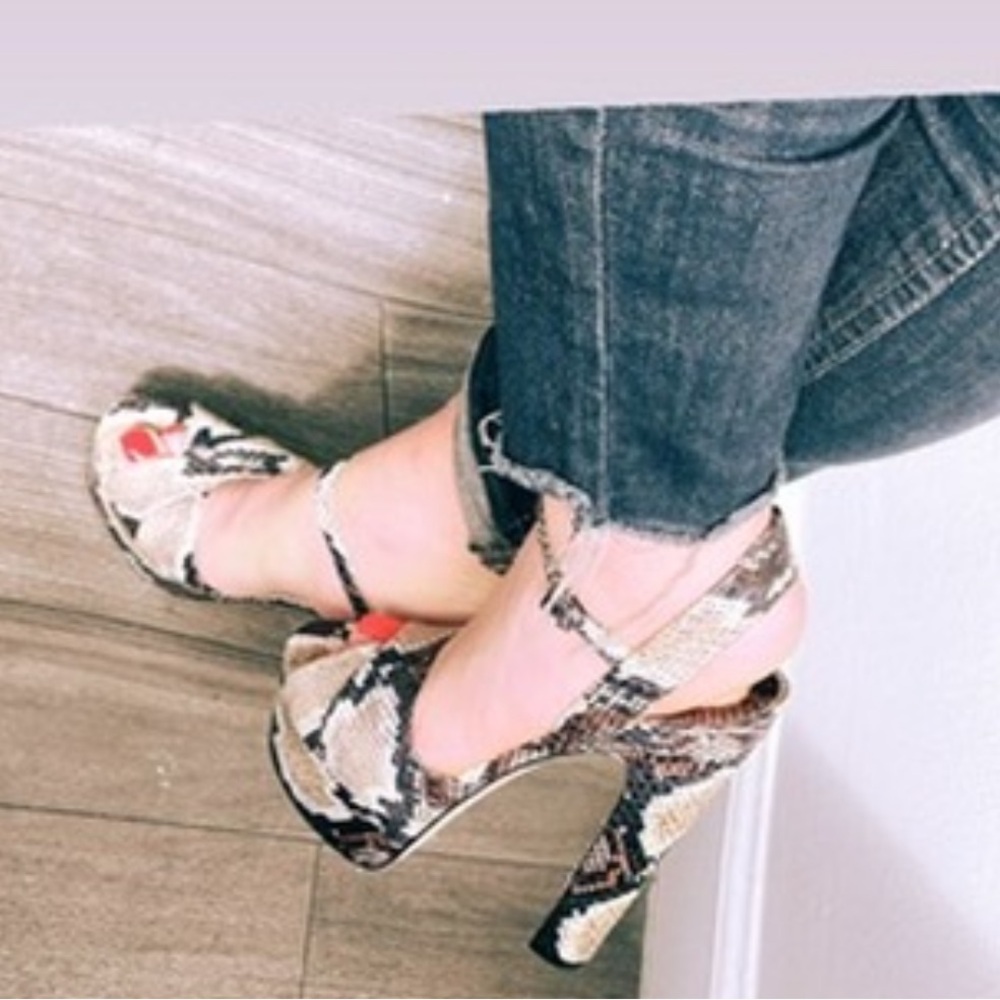 NWT Brian Atwood Python Platform Stilettos Euro 36
